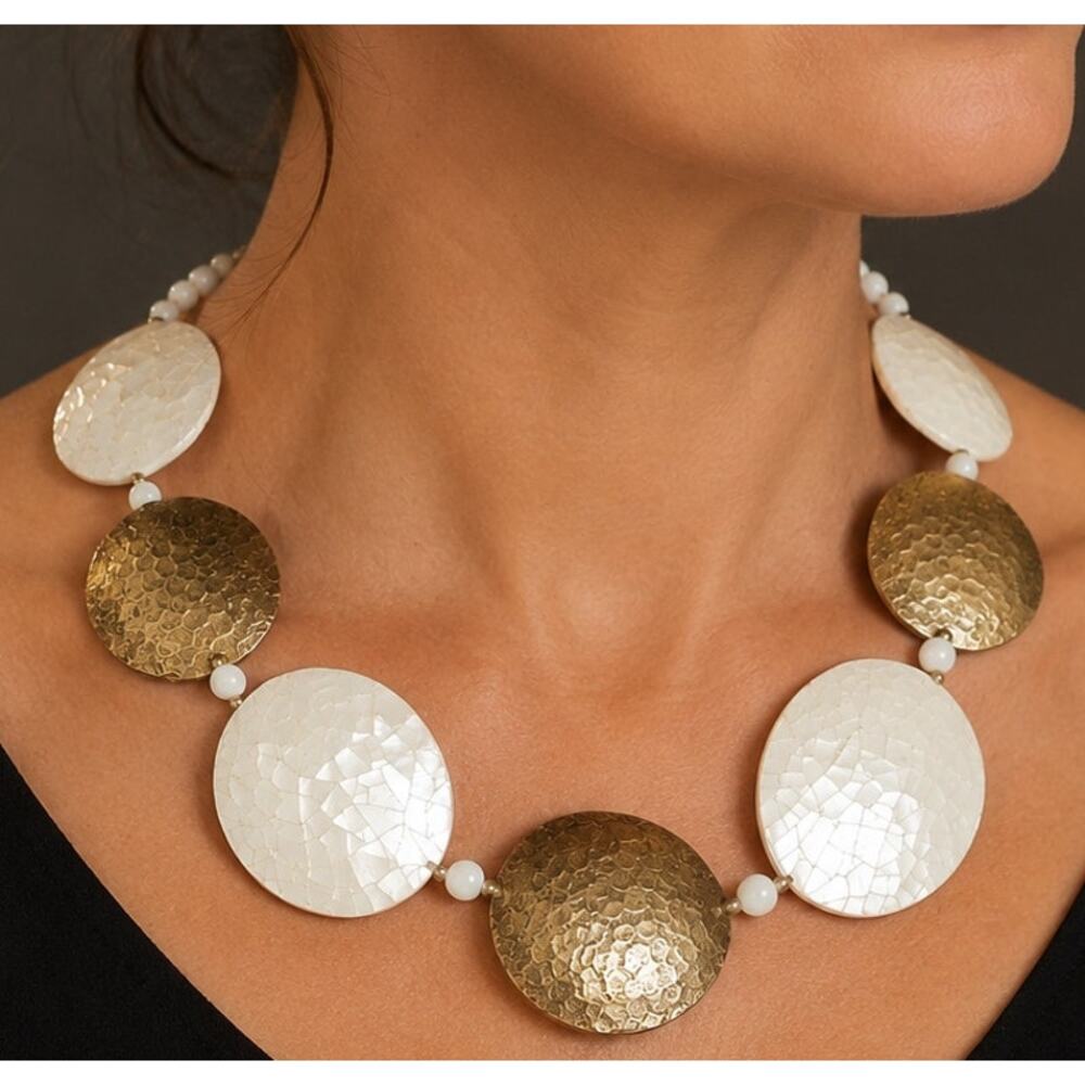 Brass & Mother of Pearl Necklace White & Gold Statement Ethnic Jewelry 18" wh414 - Picture 2 of 9